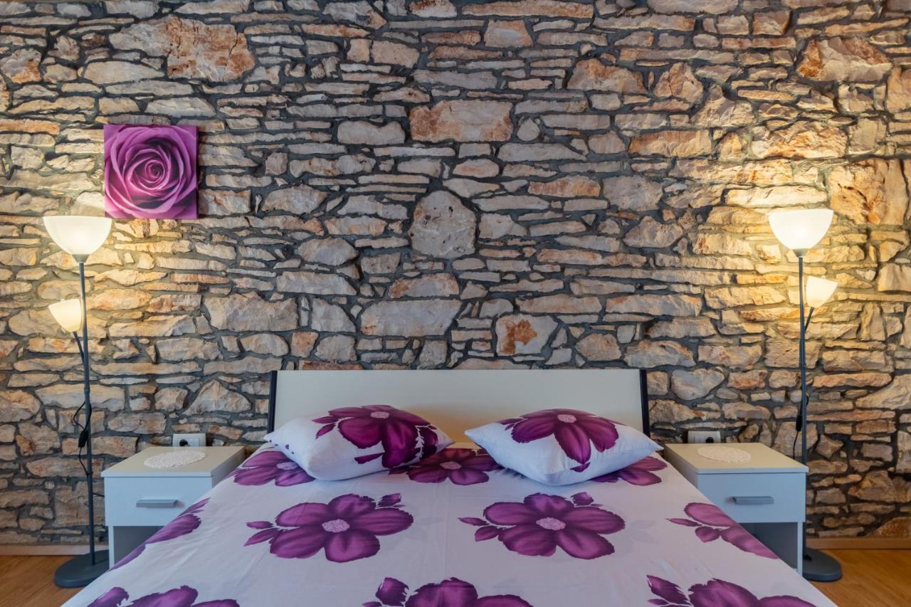 House Gracijela, Village Bulici Sajini Экстерьер фото