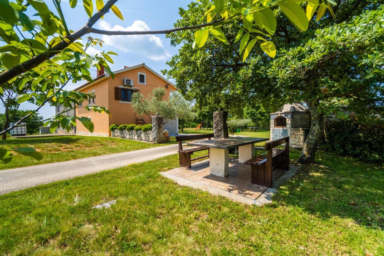 House Gracijela, Village Bulici Sajini Экстерьер фото